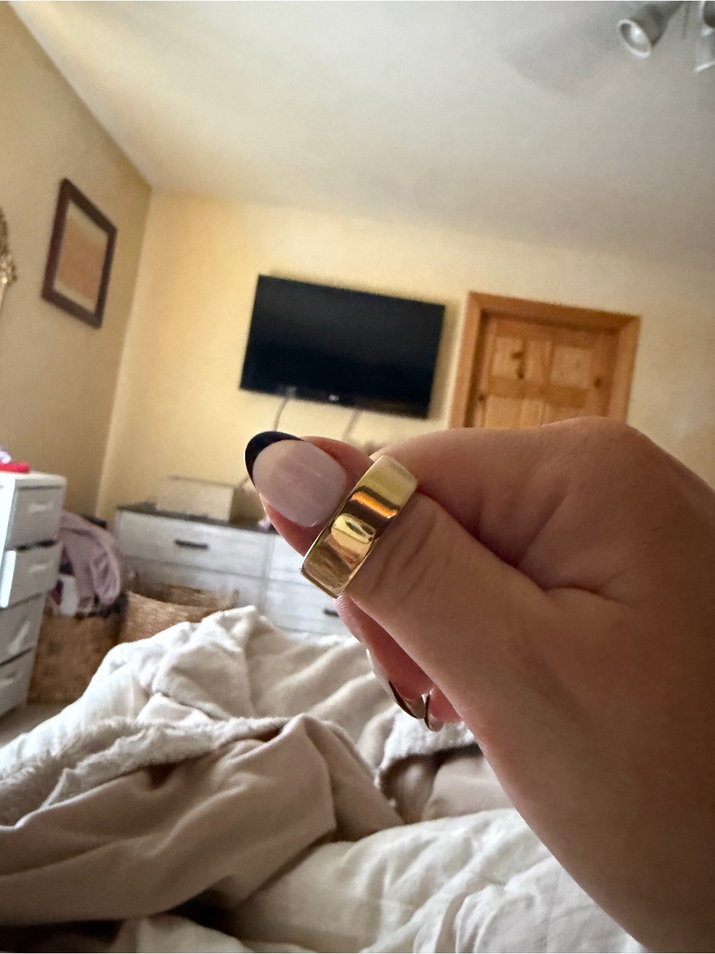 Oura Polished Gold Wide Band Ring For Men